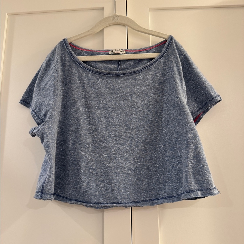 Cropped light weight t